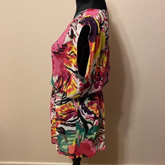 ❤️ 2 for $10 Floral Summer/Spring Top - Picture 3 of 9